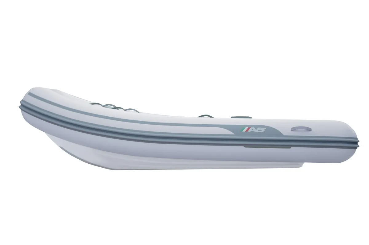AB Inflatables Lammina 13 AL: Opblaasboot rubberboot zijaanzicht wit