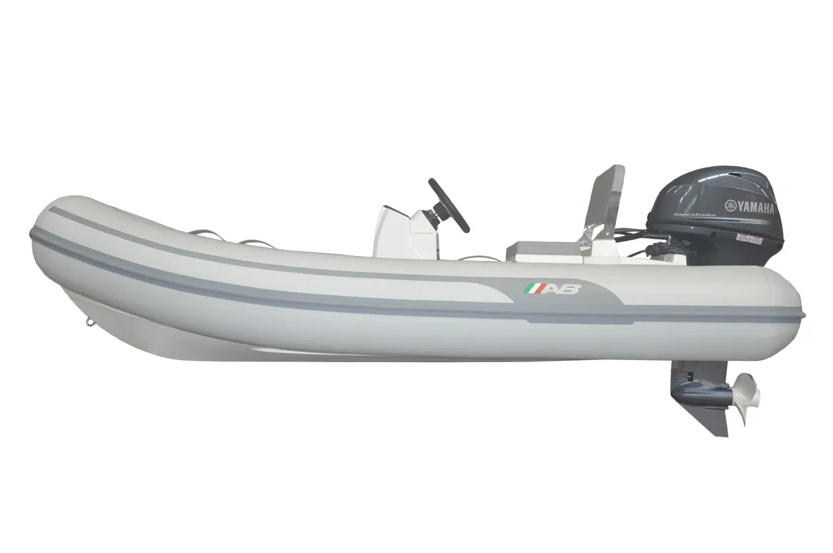 AB Inflatables Mares 12 VSX: Rubberboot met yamaha buitenboordmotor