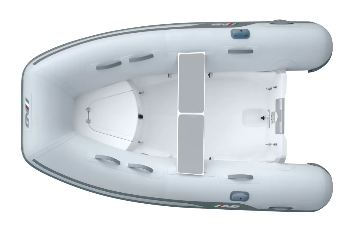 AB Inflatables Navigo 8 VS: Opblaasboot van bovenaf gezien