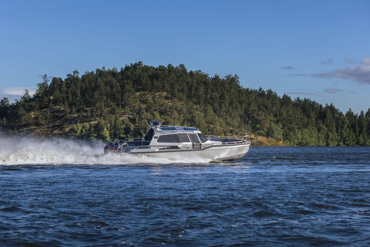 Anytec A33C: Boot varend op meer