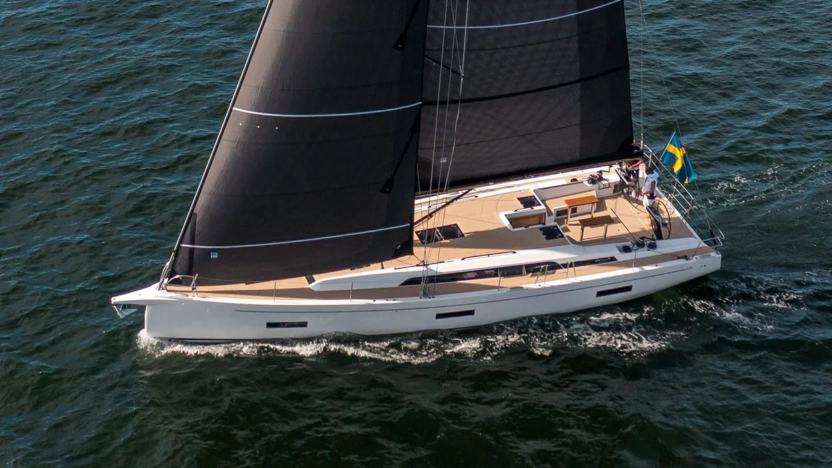 Arcona Yachts 50: Zeilboot varend op zee
