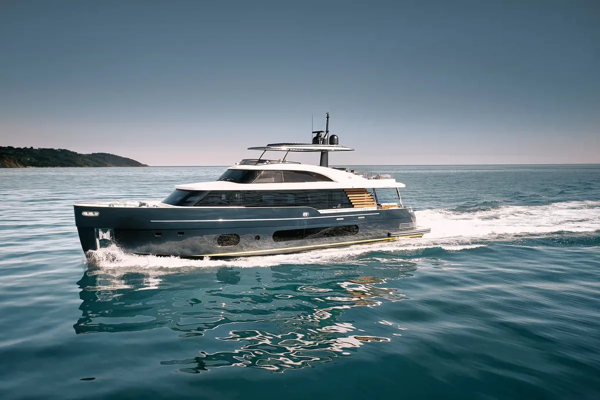 Azimut Magellano 25M: Boot varend