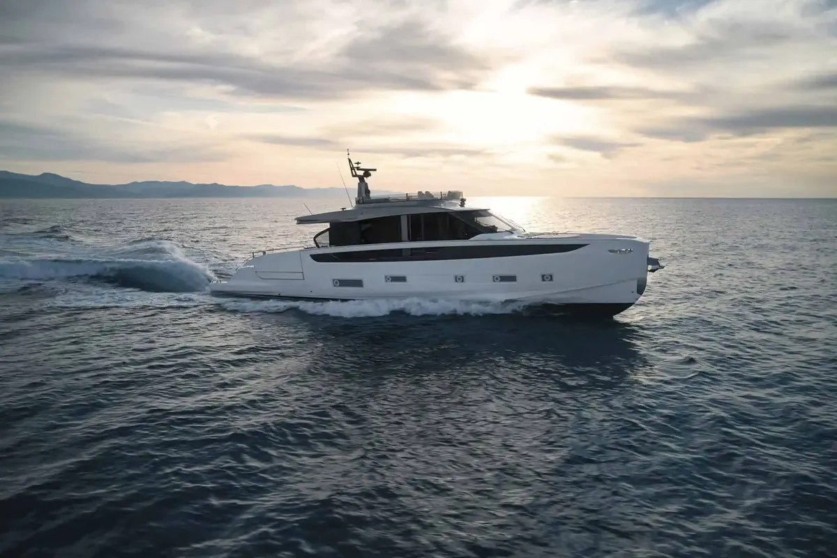 Azimut Seadeck 7: Boot varend