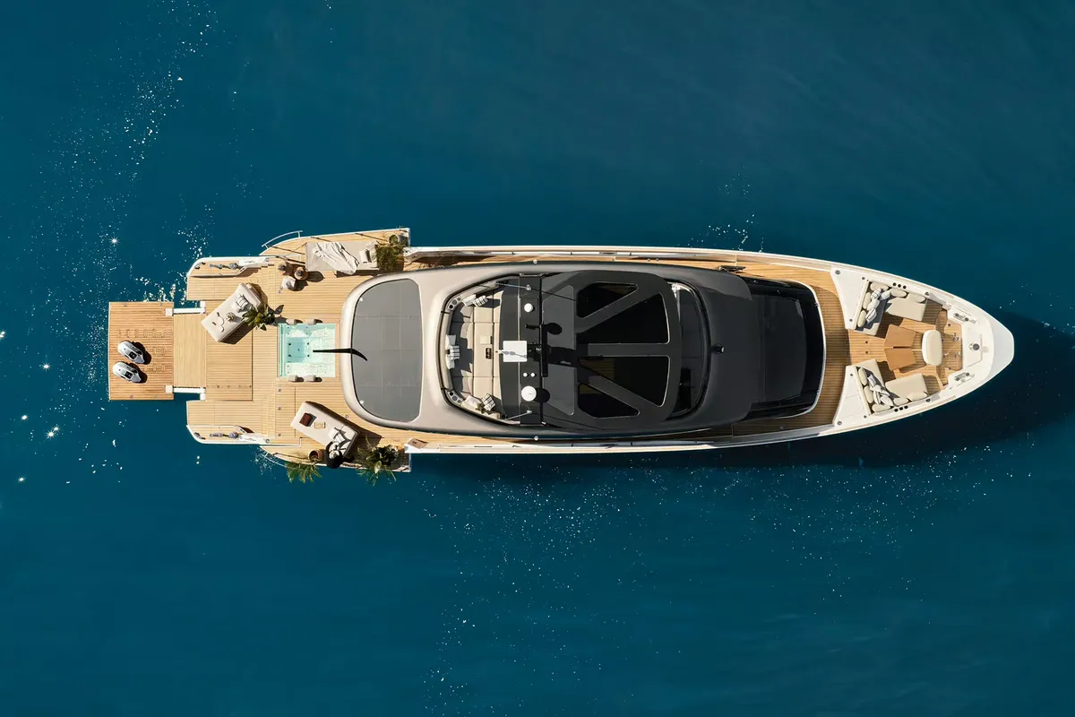 Azimut Seadeck 9: Luchtfoto