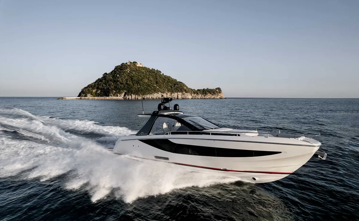 Azimut Verve 42: Boot varend