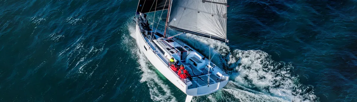 Beneteau First 36 SE: Zeilboot varend op zee