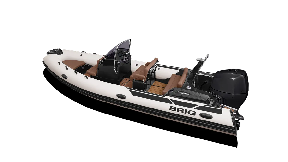 Brig Eagle 6: Rubberboot met stuurstand en zitplaatsen