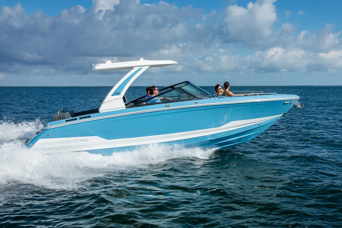 Chaparral SSX 30: Boot varend op zee