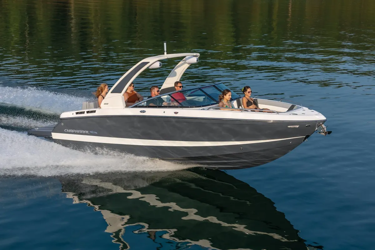 Chaparral SSX 6: Boot varend met passagiers