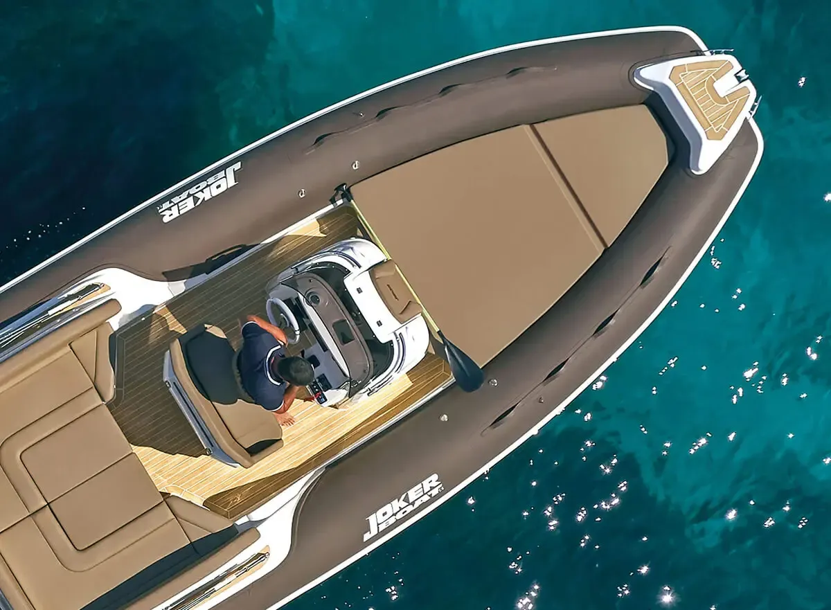 Joker Boat Clubman 24: Boot van bovenaf gezien