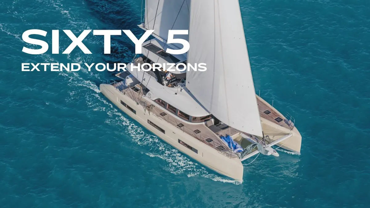 Lagoon Sixty 5: Catamaran zeilboot varend op zee
