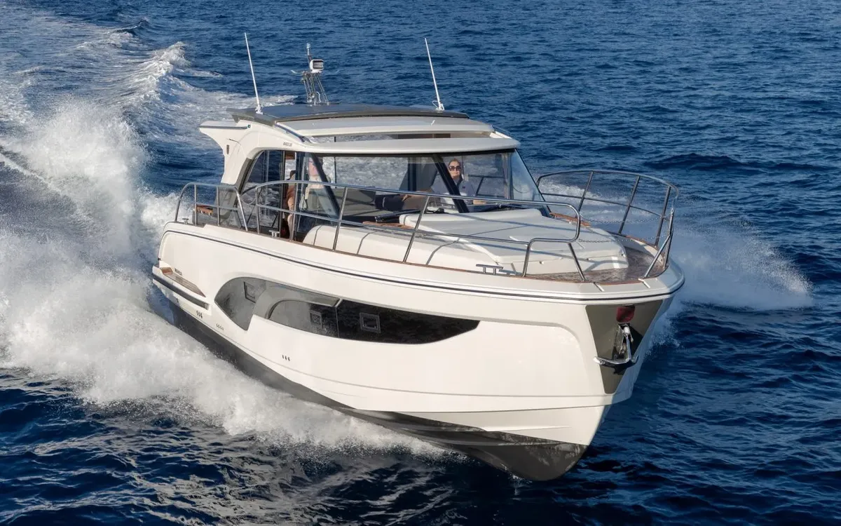 Marex 390: Boot varend op zee