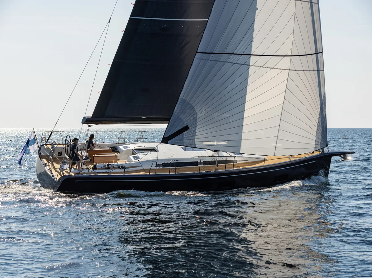 Nautor Swan Swan 51: Zeilboot varend op zee