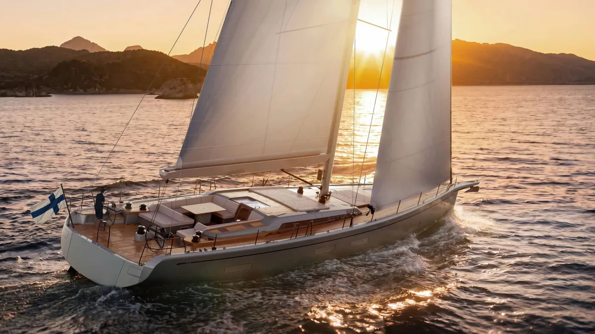 Nautor Swan Swan 73: Zeilboot vaart bij zonsondergang