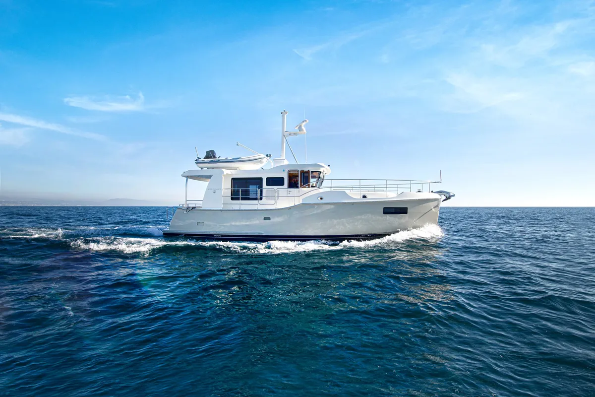 Nordhavn 41: Boot varend op zee