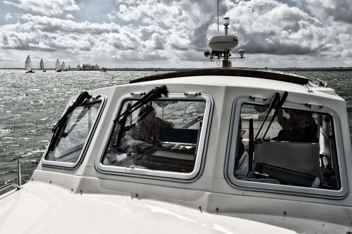 ONJ Motorboten Patrol 1020 Hardtop: Stuurhut met uitzicht op zee