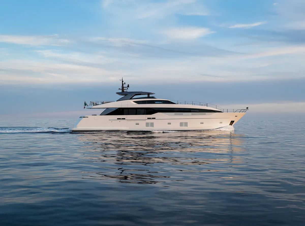 Sanlorenzo SL110A: Jacht varend op zee