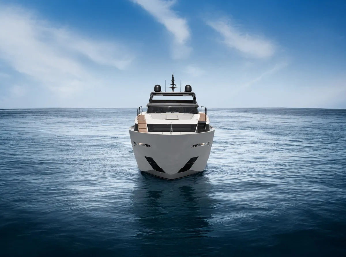 Sanlorenzo SL120A: Boot van voren op zee