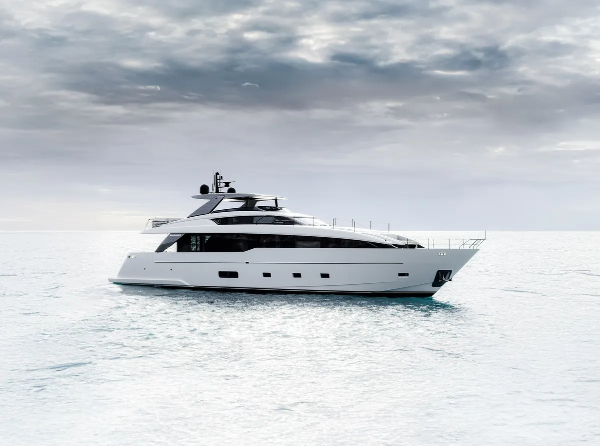 Sanlorenzo SL86A: Jacht varend op zee