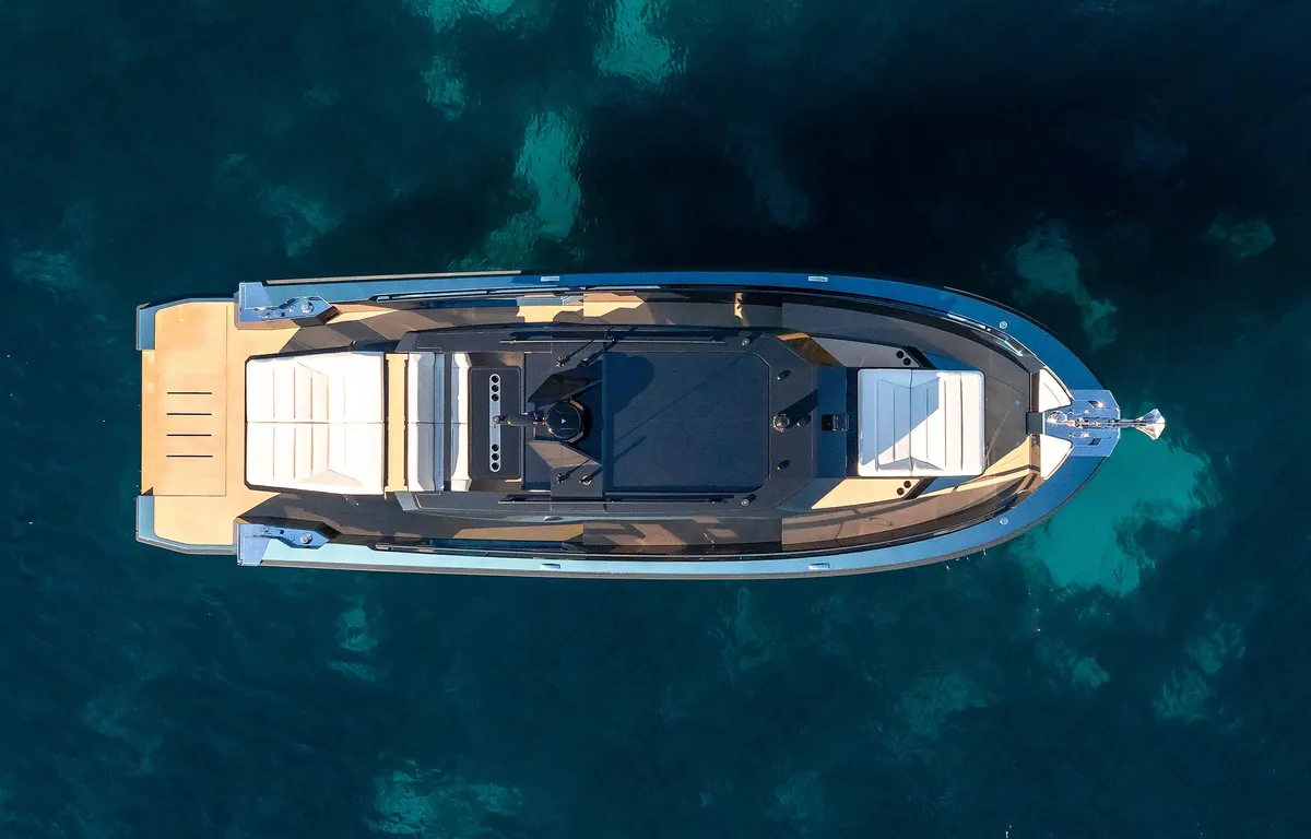 Stratos Yacht Dutch Built 50: Luchtfoto boot op water