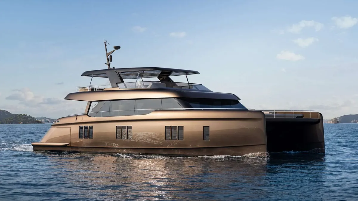 Sunreef Yachts 80 Power: Luxe jacht varend op zee