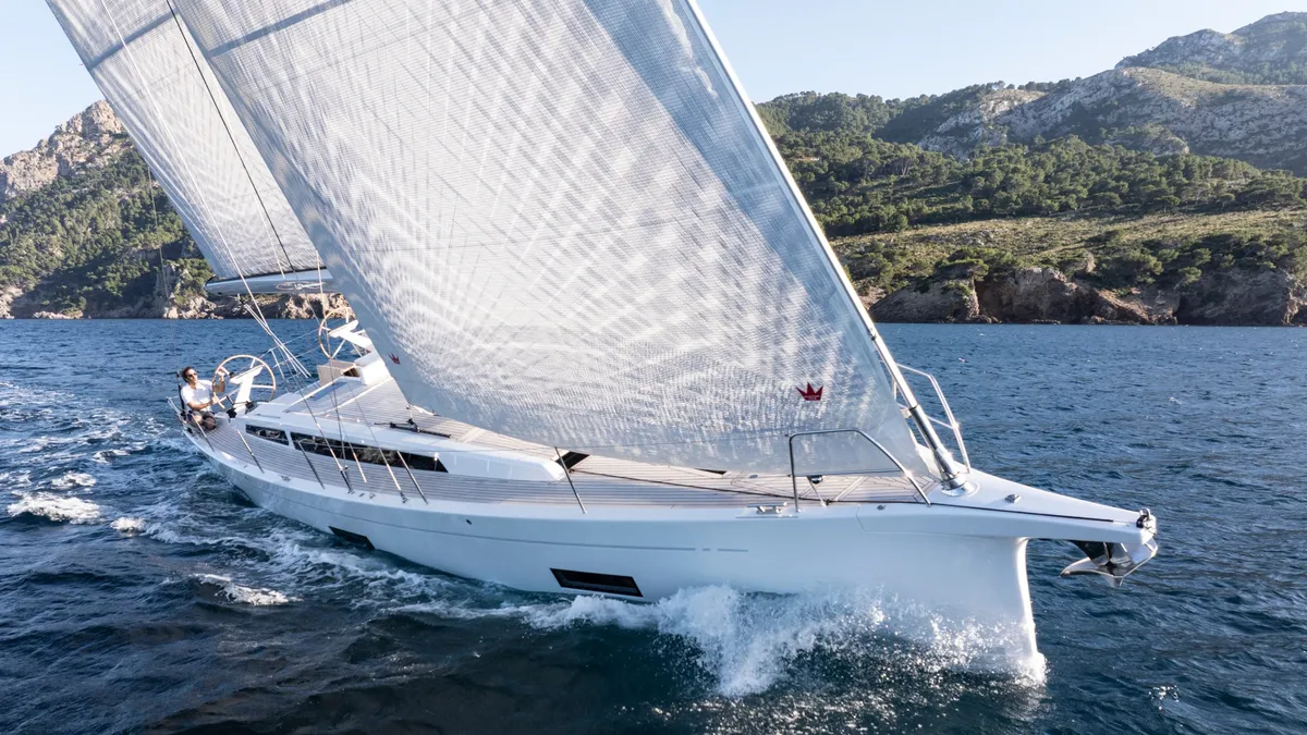 X-Yachts X4^9 MkII: Zeilboot varend op zee