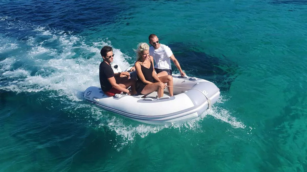 Zodiac Cadet 350 Aero: Varend met drie personen