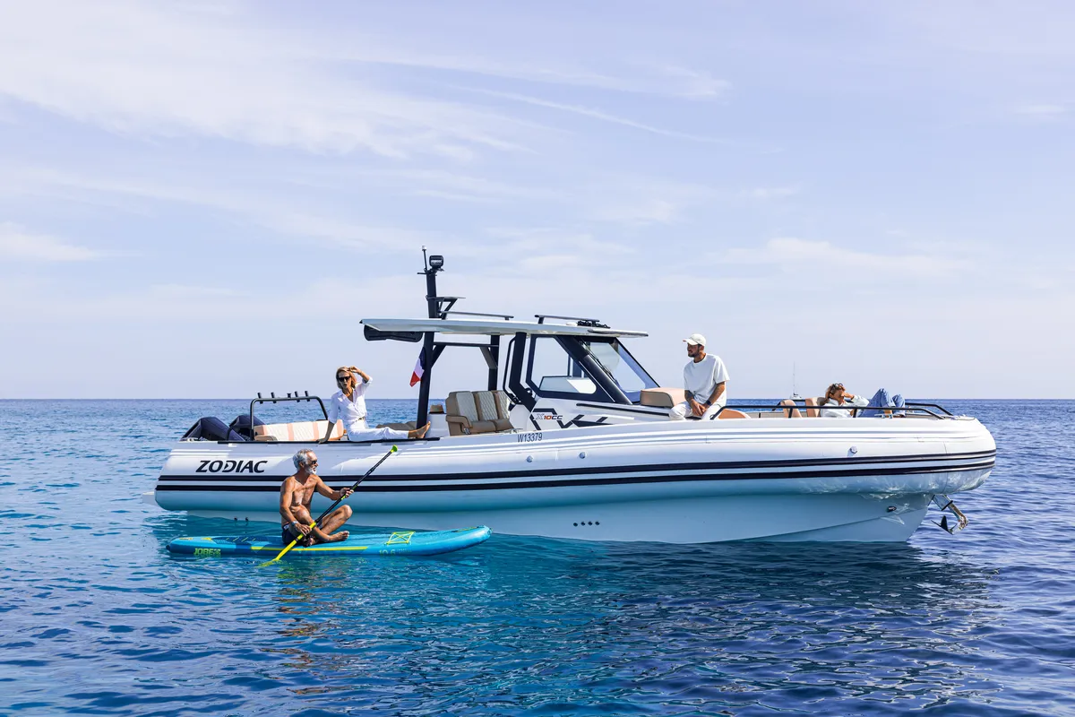 Zodiac X10CC: Zijaanzicht voor anker